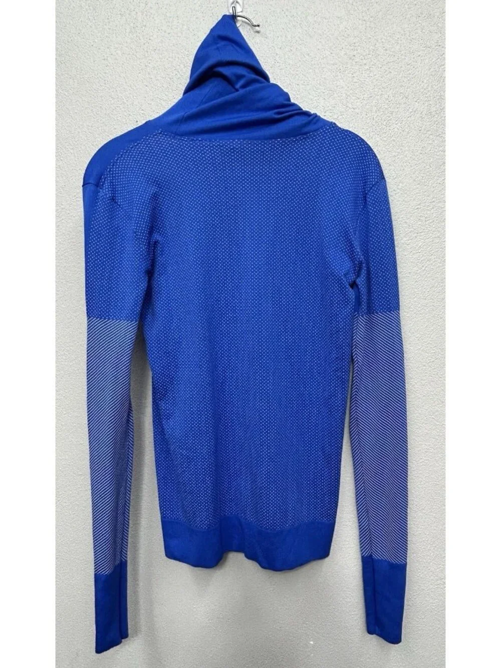 Nike Dri Fit Pullover Women’s XS Infinity Funnel Neck Long Sleeve Blue Running